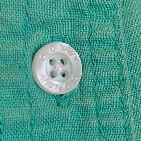 Old Navy Green Linen button down shirt - Picture 4 of 5